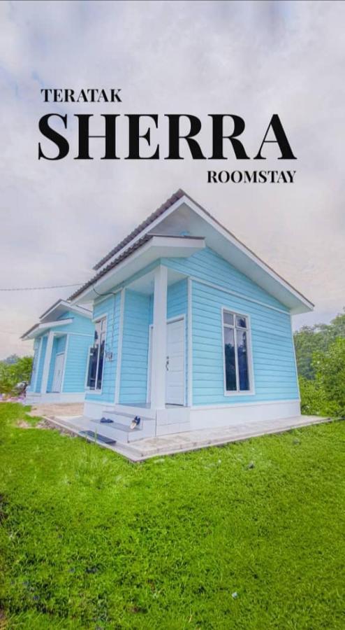 Teratak Sherra Roomstay Macang Bagian luar foto